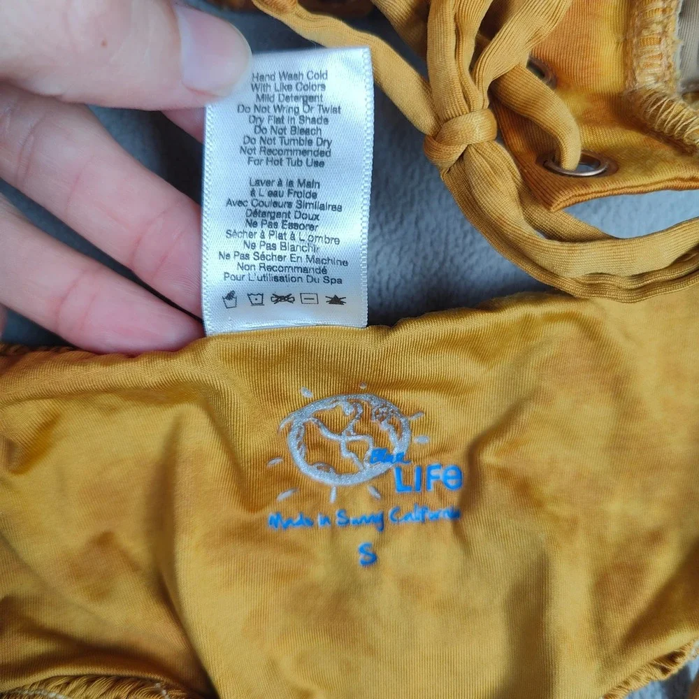 Blue Life Bikini Womens Small Scrunched‎ Off the Shoulder Honey Yellow Tie Dye